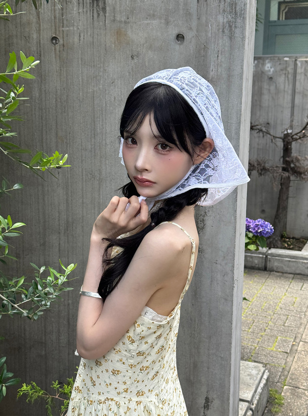 レースバブーシュカ