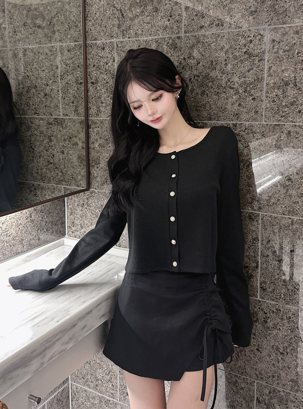 パールボタンショート丈ニットカーディガン