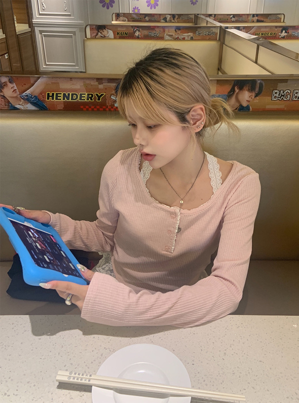 レースホルターネックレイヤード風リブトップス