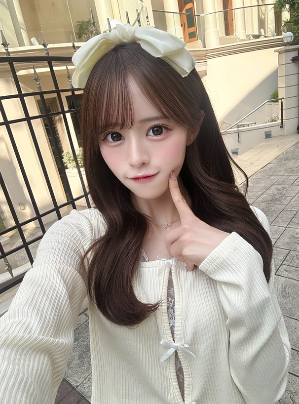 レースレイヤード風リボントップス