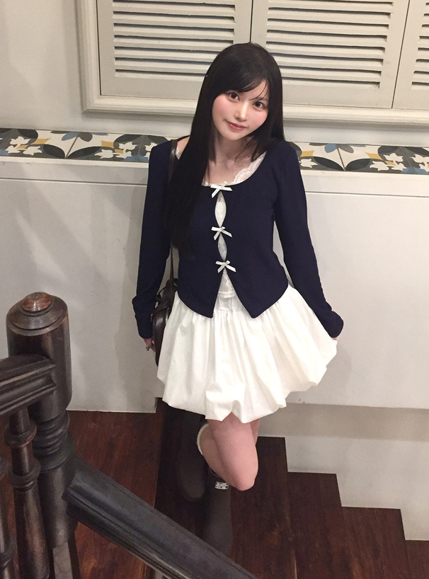 レースレイヤード風リボントップス