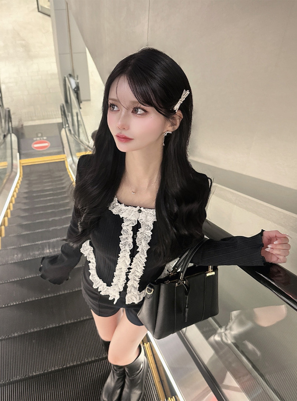 レースフリルトップス