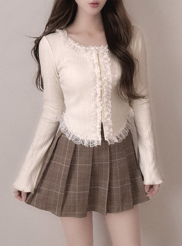 レースフリルトップス