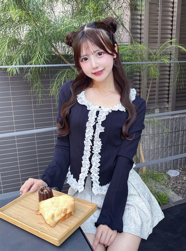 レースフリルトップス