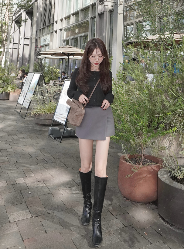 バックレースリボントップス