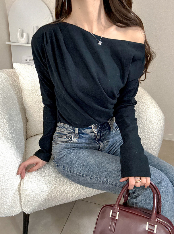 ワンショルダードレープトップス