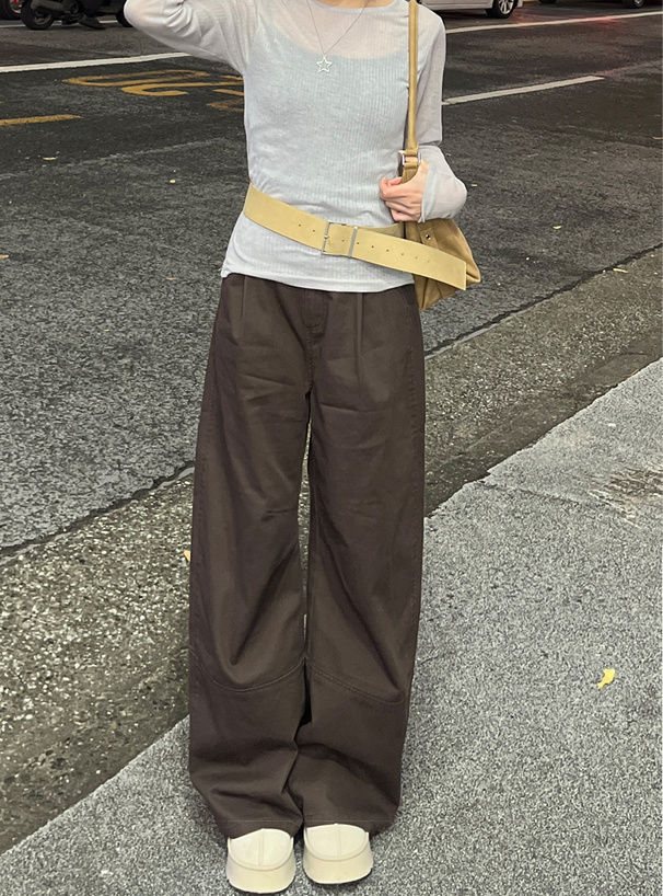 タックワイドパンツ