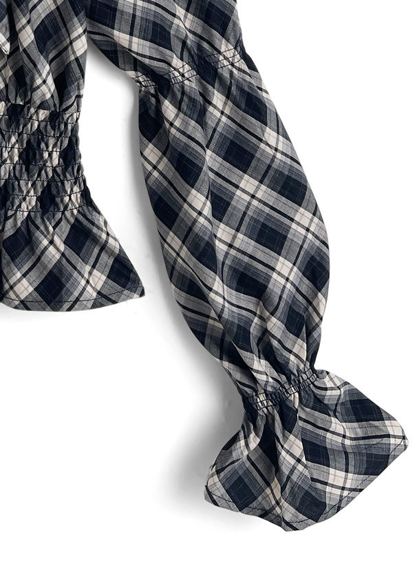 リボン付きチェック柄ショルダーオープントップス