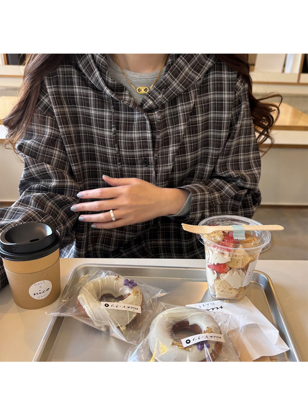 フード付きチェック柄シャツ