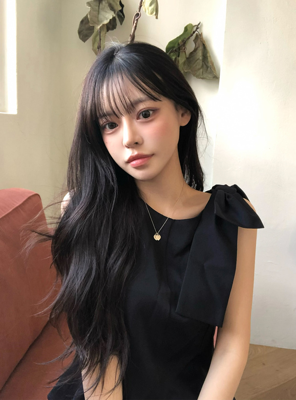 ショルダーリボンノースリーブペプラムトップス