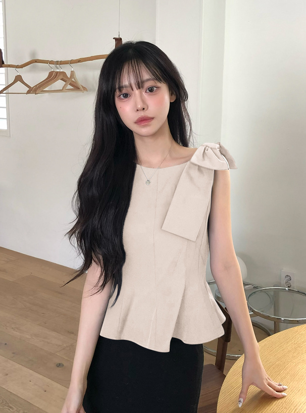 ショルダーリボンノースリーブペプラムトップス