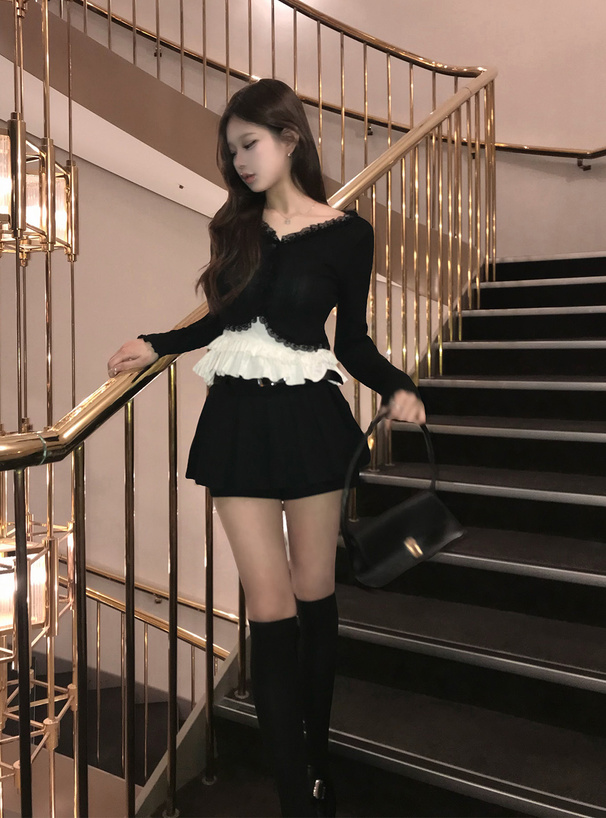 シアーリブレースカーディガン×フリルキャミソールアンサンブル