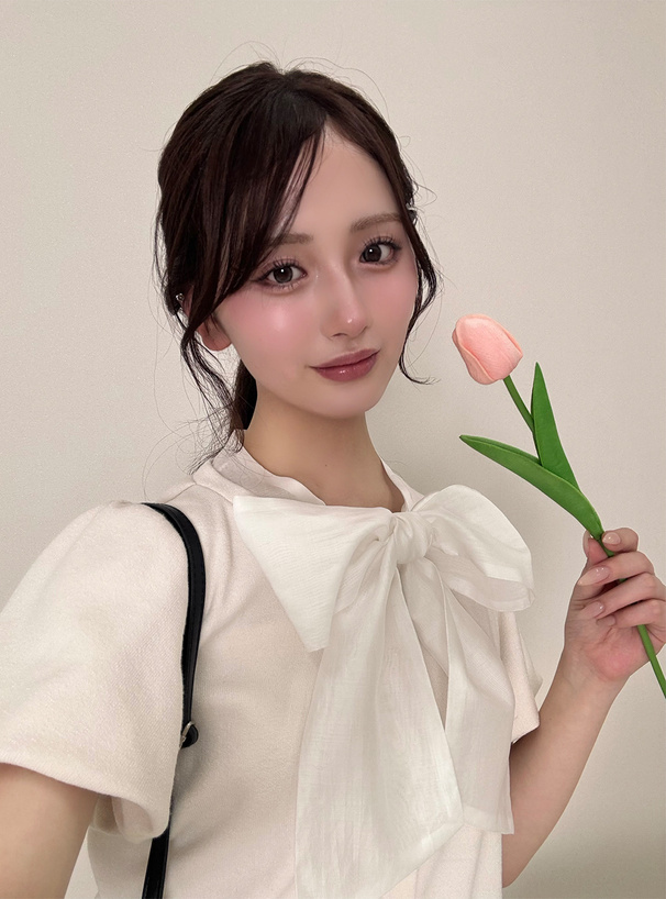 ボウタイレイヤード風バルーンスリーブカーディガン