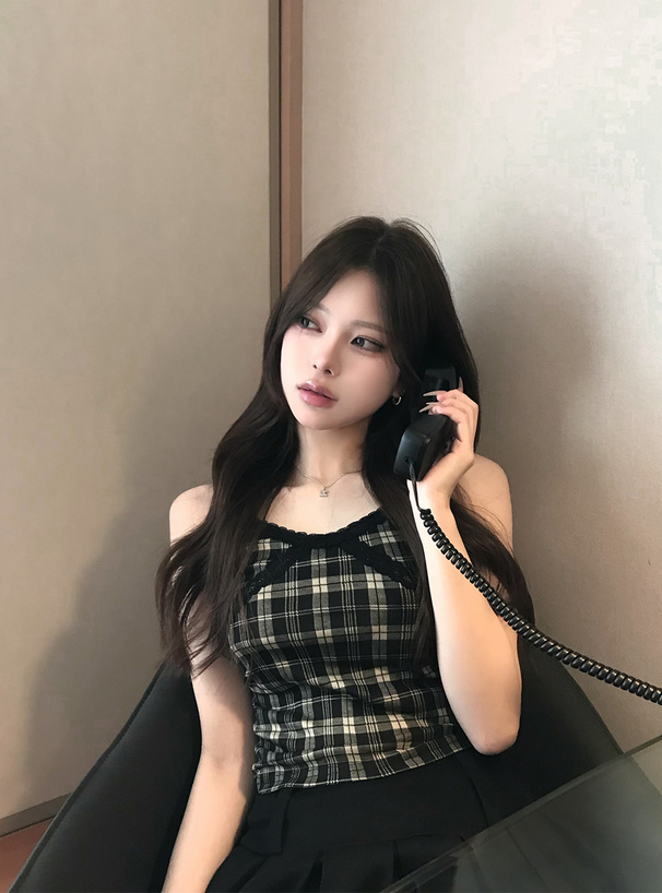 カップ付きチェック柄レースキャミソール