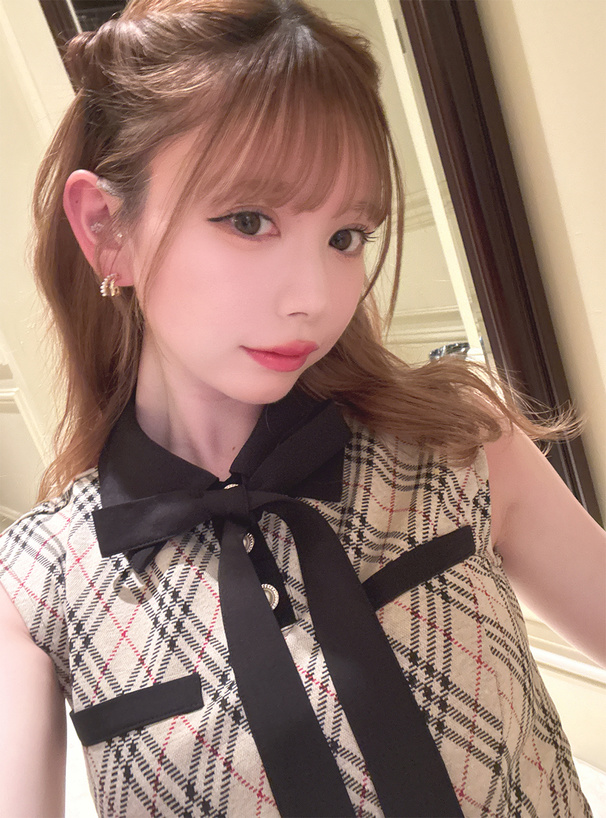 タイ付きチェック柄ノースリーブミニワンピース