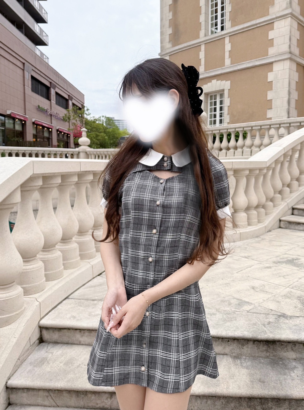 チェック柄フロントオープンミニワンピース