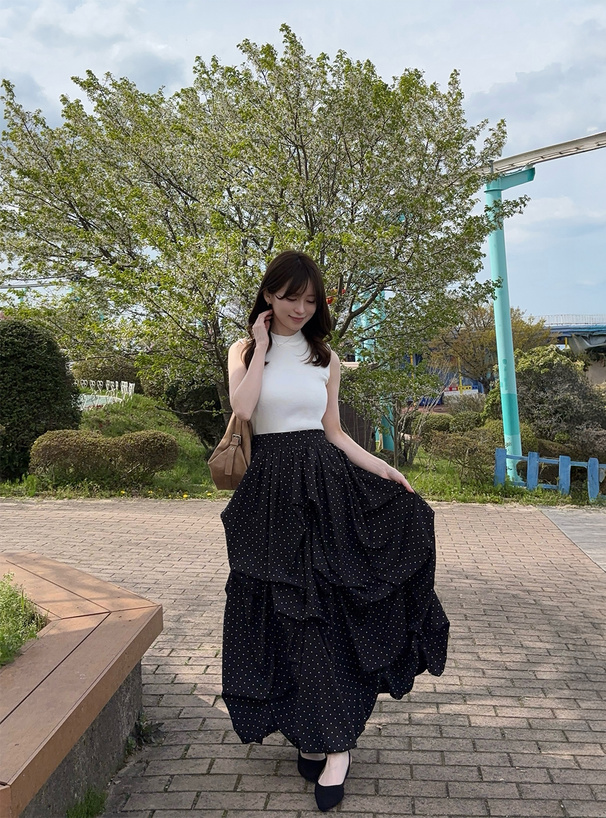 ドット柄バルーンヘムスカート