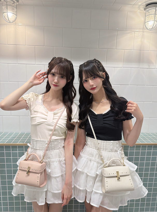 ビッグリボンレーストップス