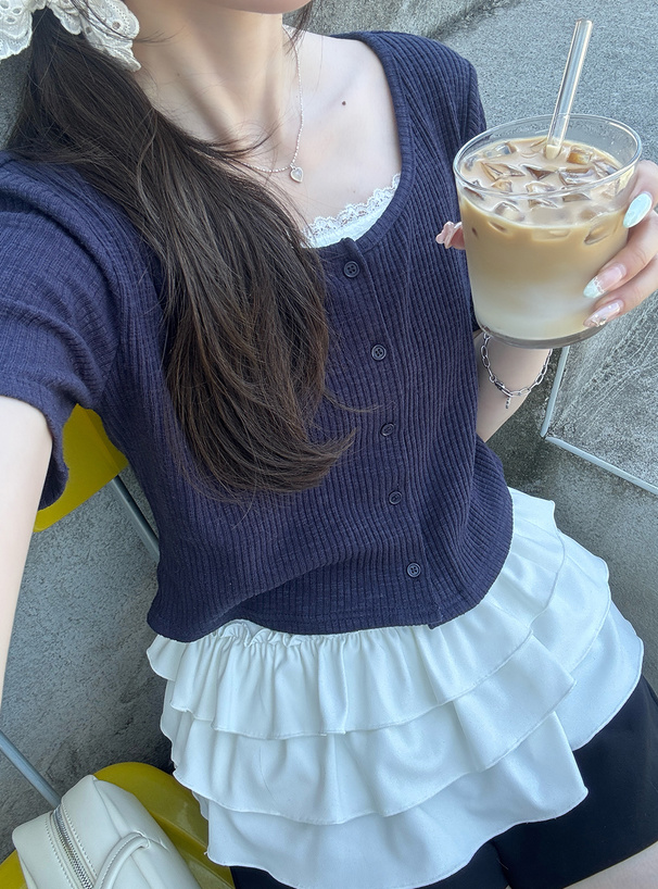 レースフリルキャミソール×リブカーディガンアンサンブル