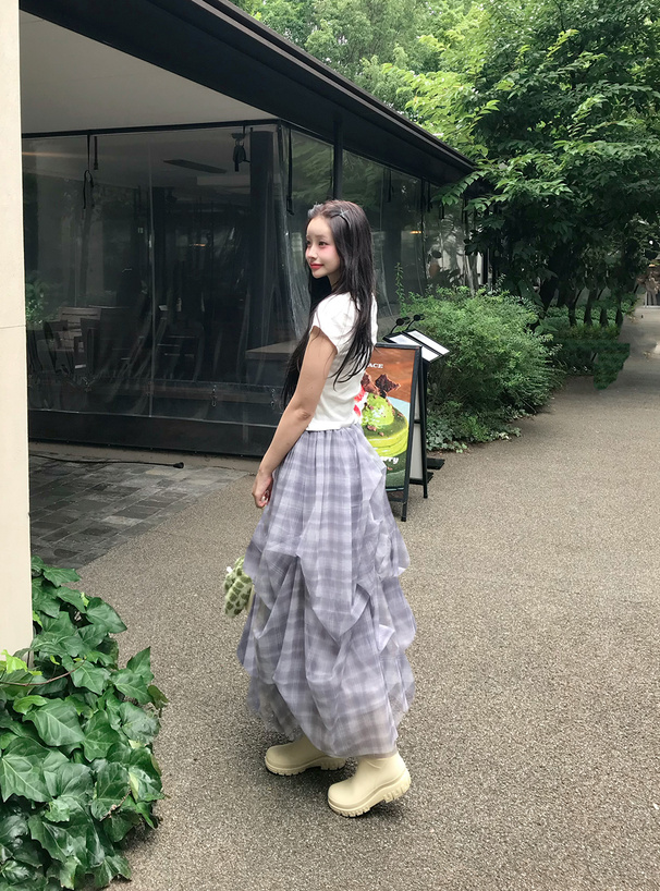 チェック柄バルーンヘムチュールロングスカート