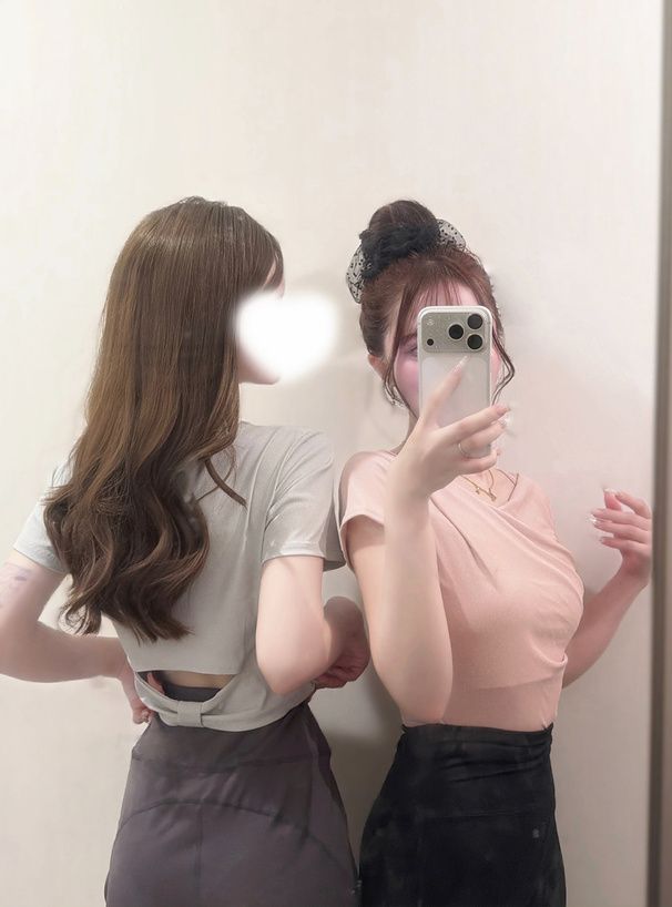 カップ付きブラトップ×バックリボントップス×フレアパンツセットアップ