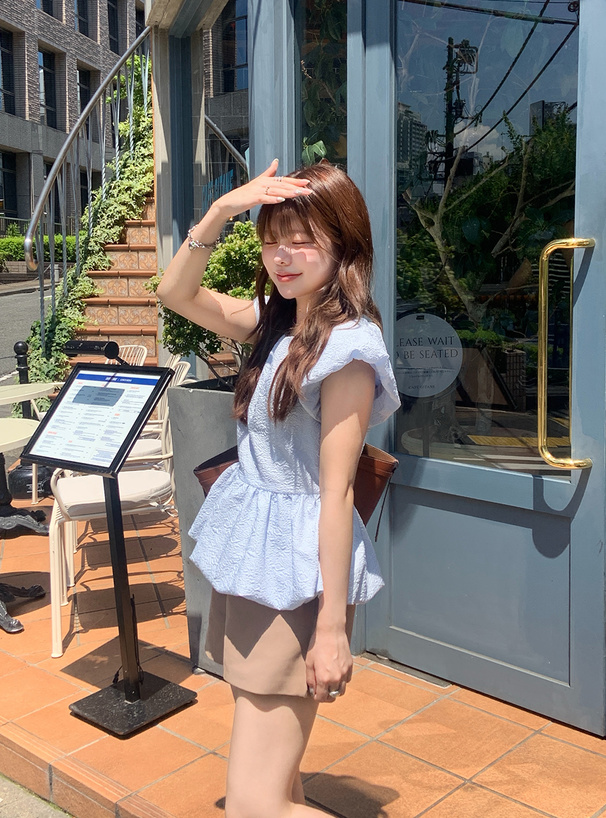ふくれジャガードバルーンペプラムブラウス