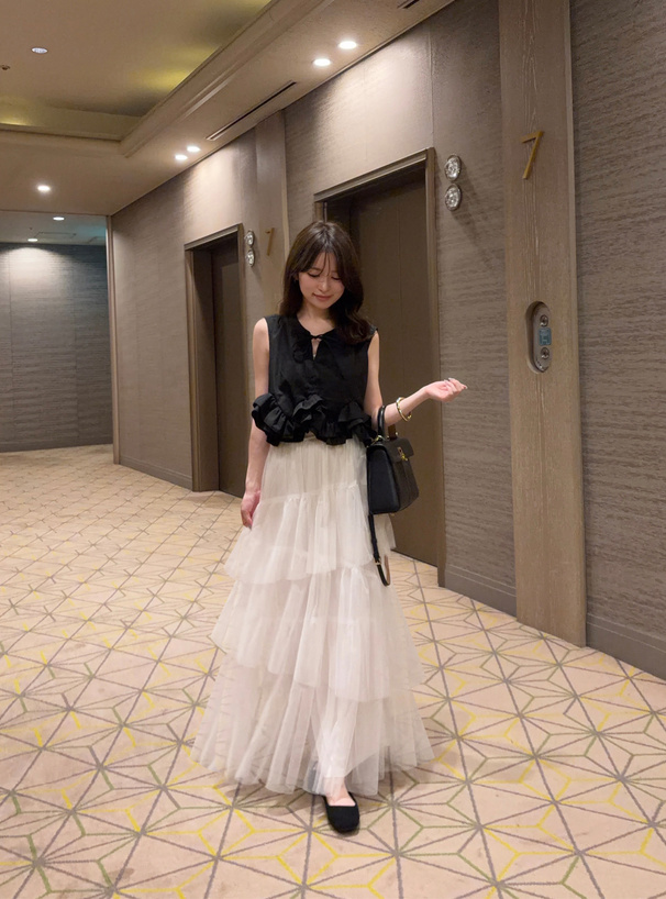アシンメトリーティアードチュールスカート