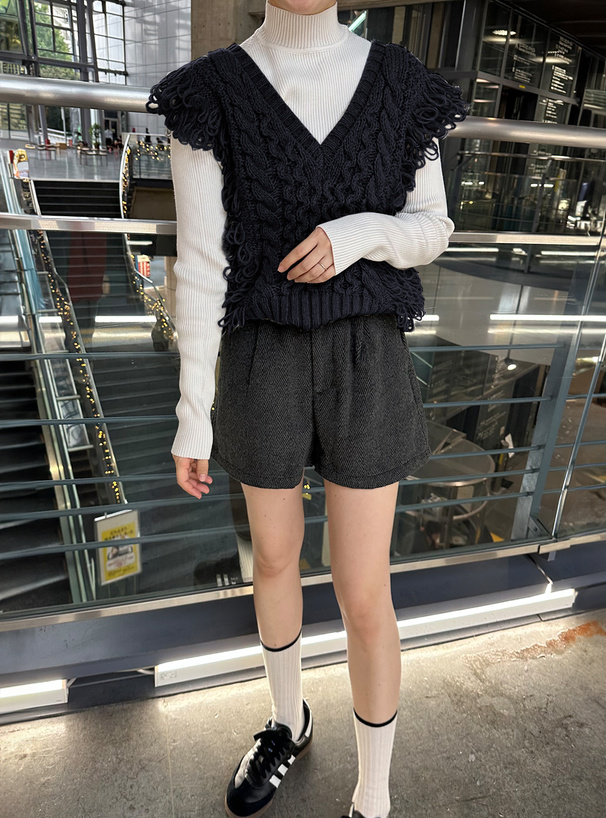 anuke フリンジニットベスト ダークグレー anuke フリンジニットビスチェ グレー Vネック ベスト ジレ