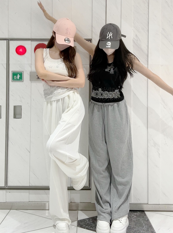 立体カーブスウェットパンツ