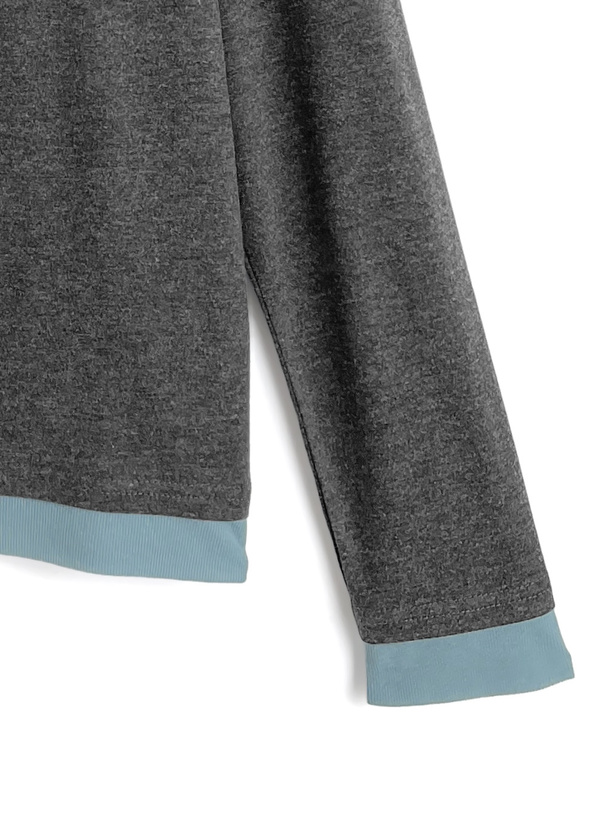 配色レイヤード風ヘンリーネックトップス