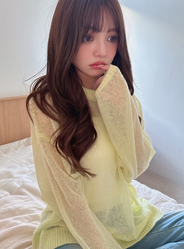 透かし編みニットトップス