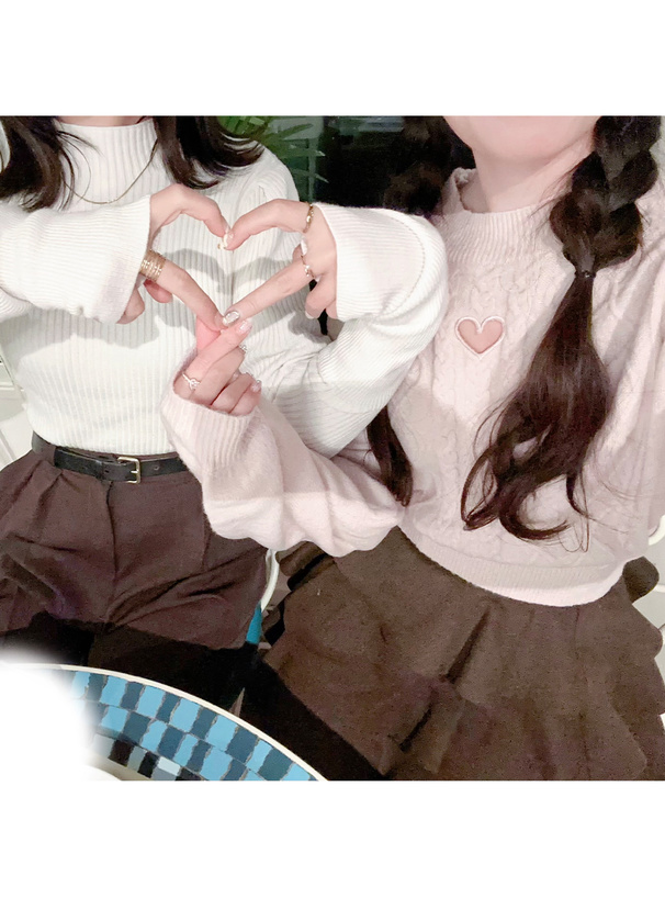 ハートオープンケーブル編みニットトップス