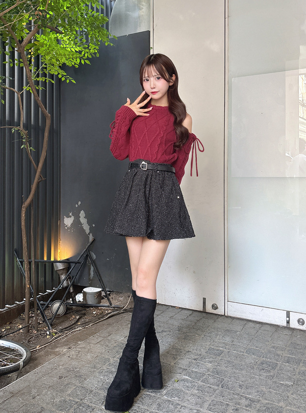 ショルダーオープンケーブル編みニットトップス