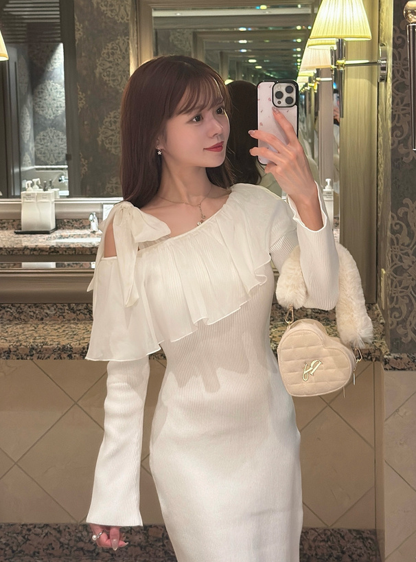 ワンショルダーフリルリボンロングワンピース