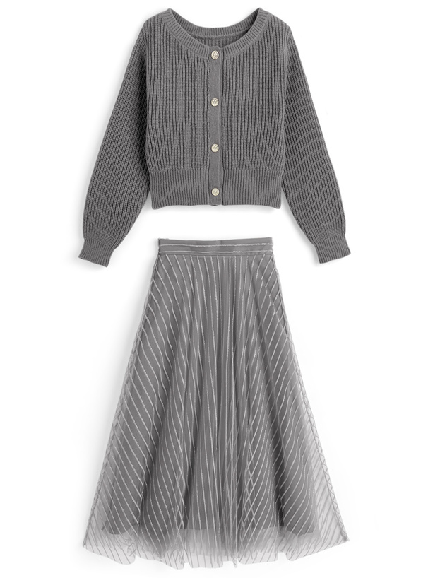 ニットカーディガン×ストライプラメチュールスカートセットアップ