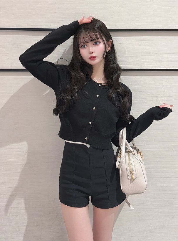 ゴールドボタンニットカーディガン