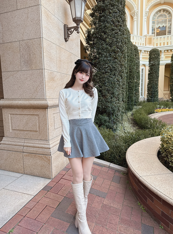 ゴールドボタンニットカーディガン