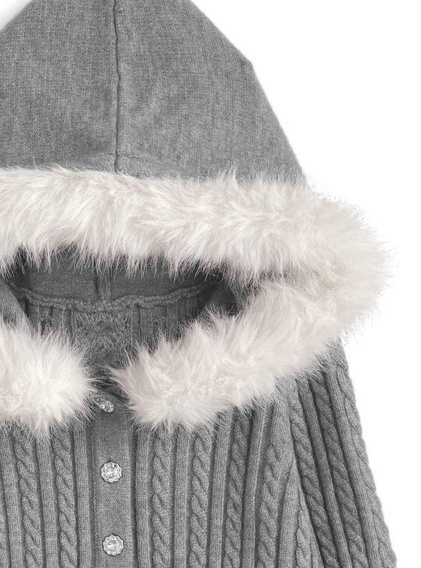 ファーフードケーブル編みニットワンピース