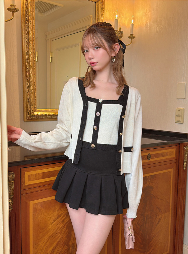 配色Vネックカーディガン×ビスチェニットアンサンブル