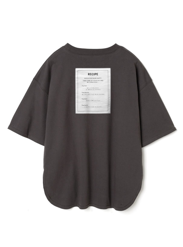 バックタグデザインラウンドヘムTシャツ