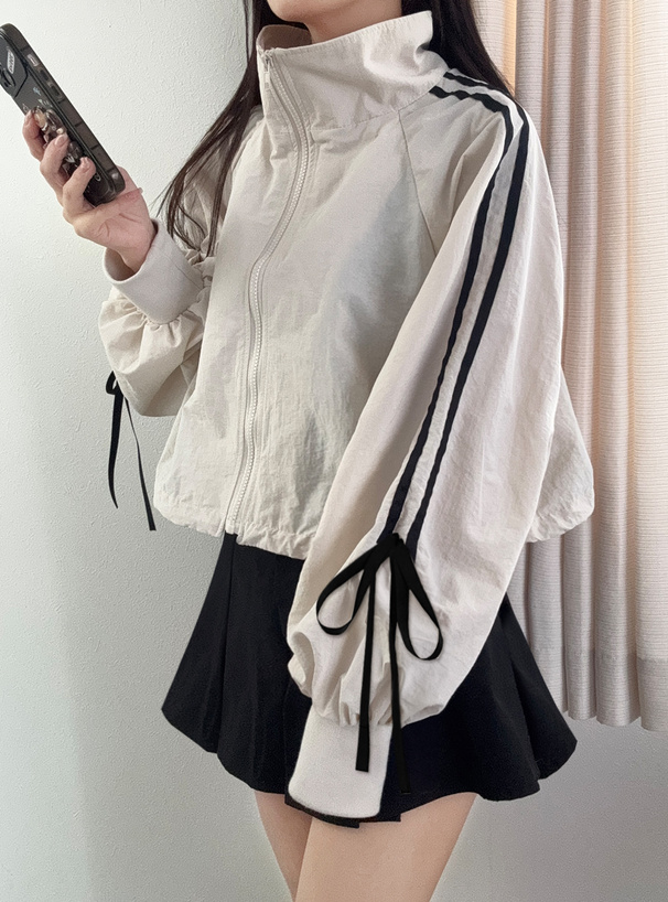 サイドラインリボンナイロンショート丈ブルゾン