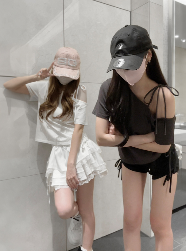 リボンワンショルダードロストTシャツ