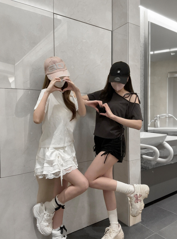 リボンワンショルダードロストTシャツ