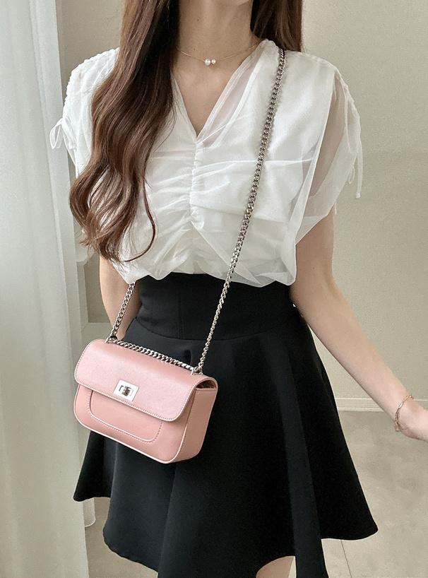 チュールシャーリングフレンチスリーブトップス