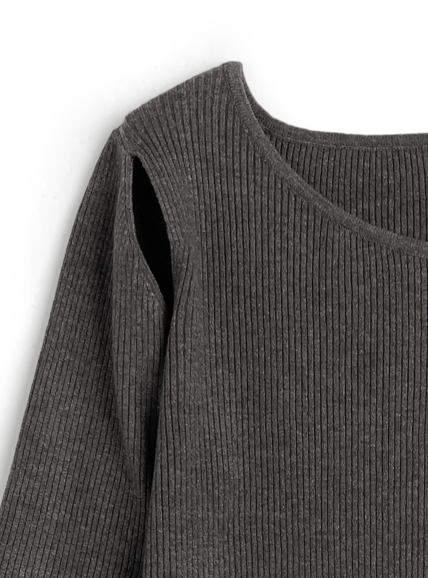 アシンメトリーネックスリットニットトップス