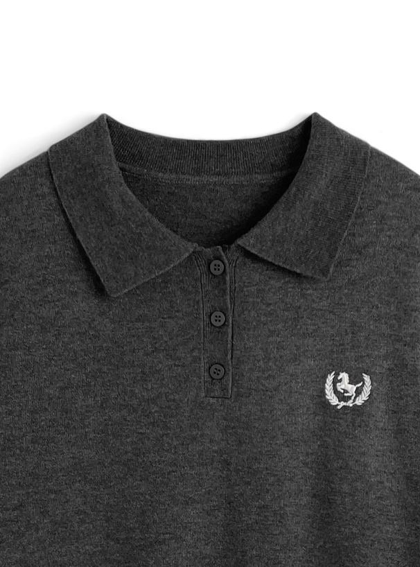 ロゴ刺繍ポロニットトップス