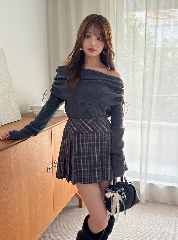 オフショルドロストリボンニットトップス