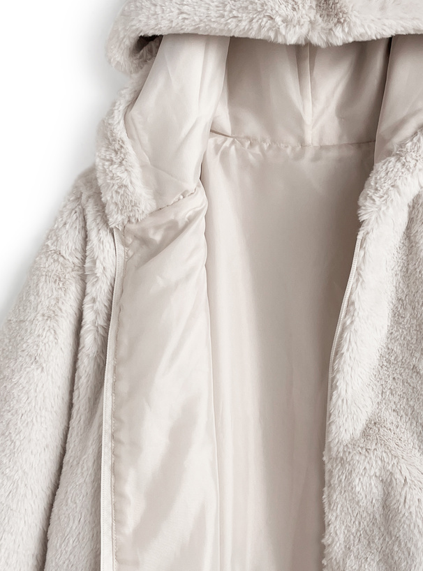 フード付きファーブルゾン