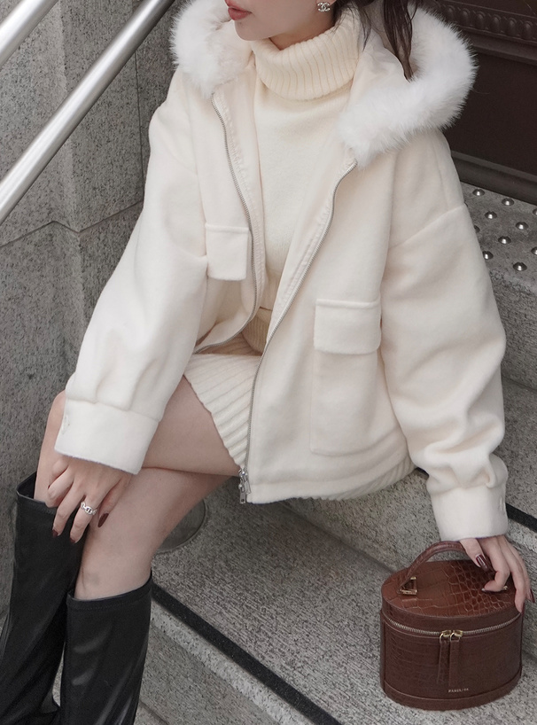 【美品】レザー×毛皮 ジャケット ラムファー アイボリー サイズL ファーフードダブルジップフェイクウールブルゾン[fo2207