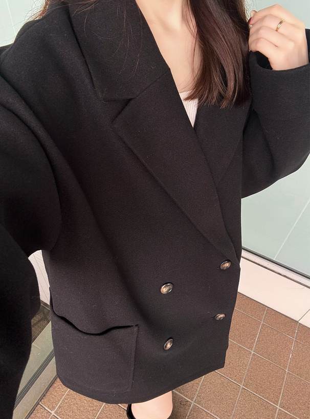 ダブルボタンテーラードコート